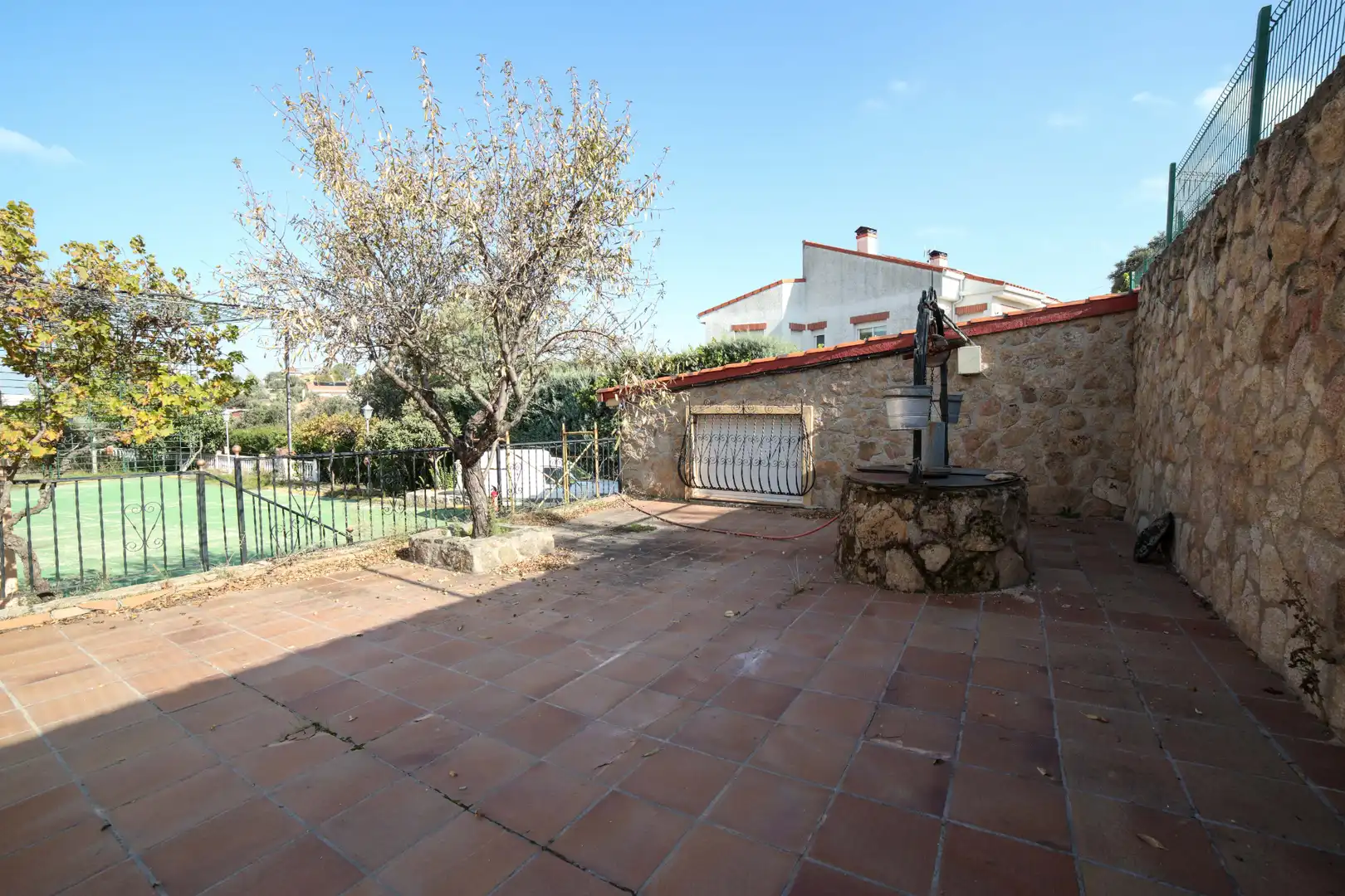 Jardí de Casa o xalet en venda en Arroyomolinos (Madrid) amb Aire condicionat, Calefacció i Jardí privat