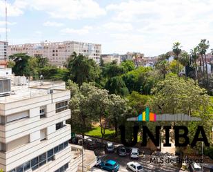 Vista exterior de Pis en venda en Badajoz Capital amb Aire condicionat, Calefacció i Terrassa