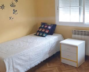 Dormitori de Casa o xalet per a compartir en Fuenlabrada amb Calefacció, Parquet i Moblat