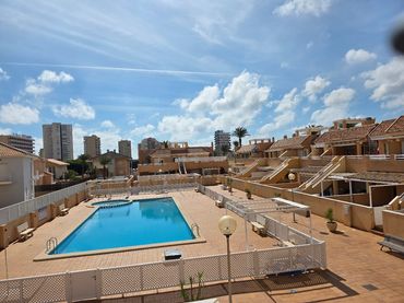 Apartament amb piscina en venda a Gran Vía de la Manga 10