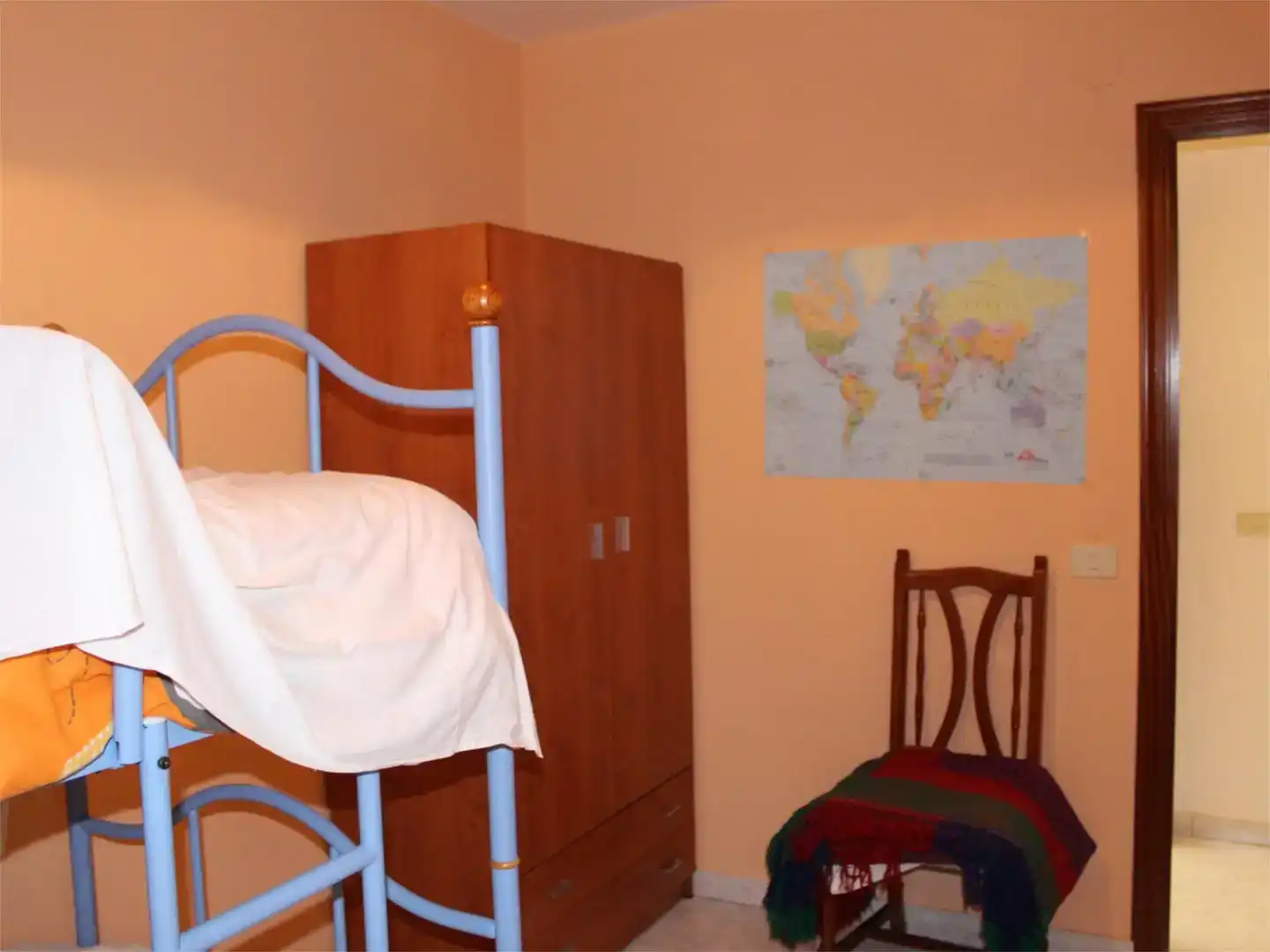 Habitación de Piso en venta en Becerreá con Parquet, Trastero y Amueblado