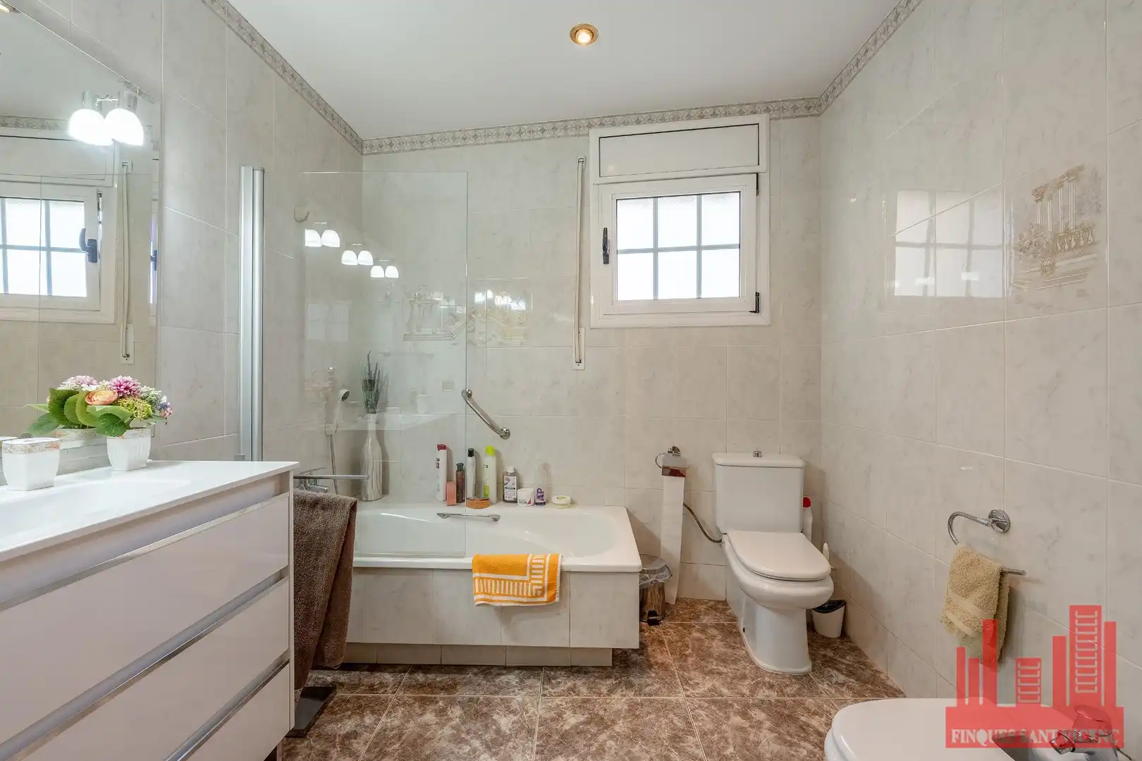 Baño de Casa o chalet en venta en Sant Vicenç Dels Horts con Aire acondicionado, Calefacción y Terraza