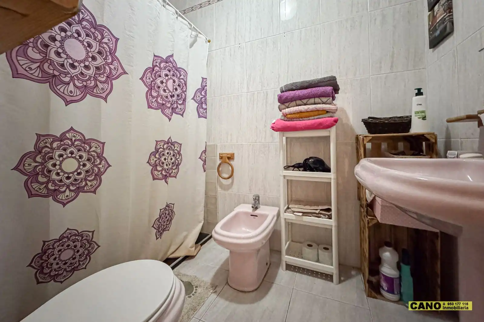 Baño de Piso en venta en Roquetas de Mar con Terraza, Trastero y Piscina