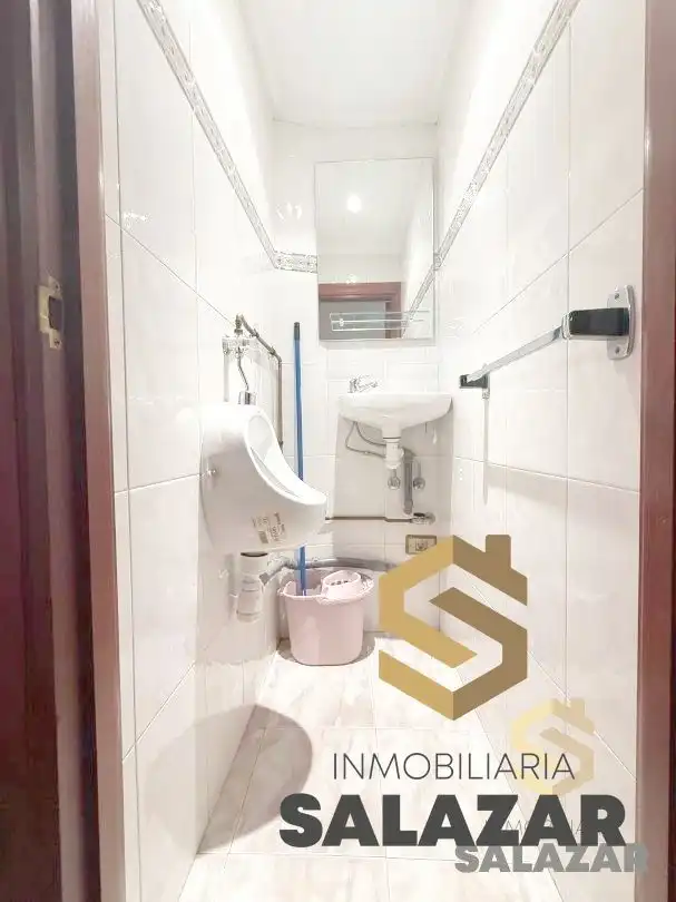 Baño de Piso de alquiler en Bilbao  con Calefacción