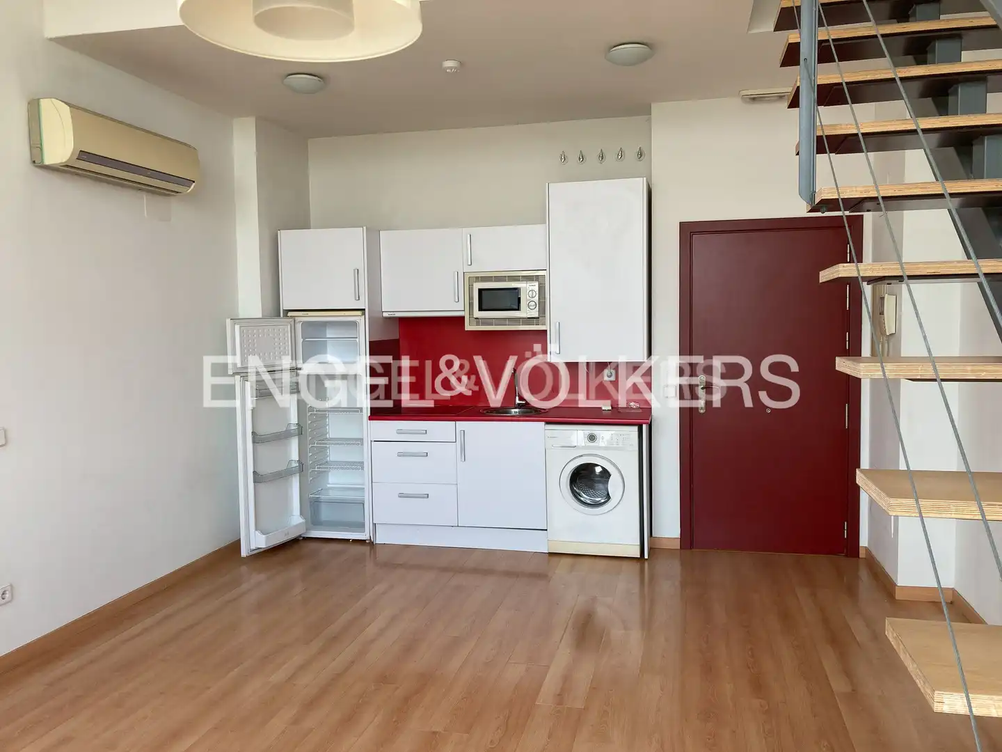 Cocina de Loft en venta en San Sebastián de los Reyes con Aire acondicionado, Calefacción y Piscina