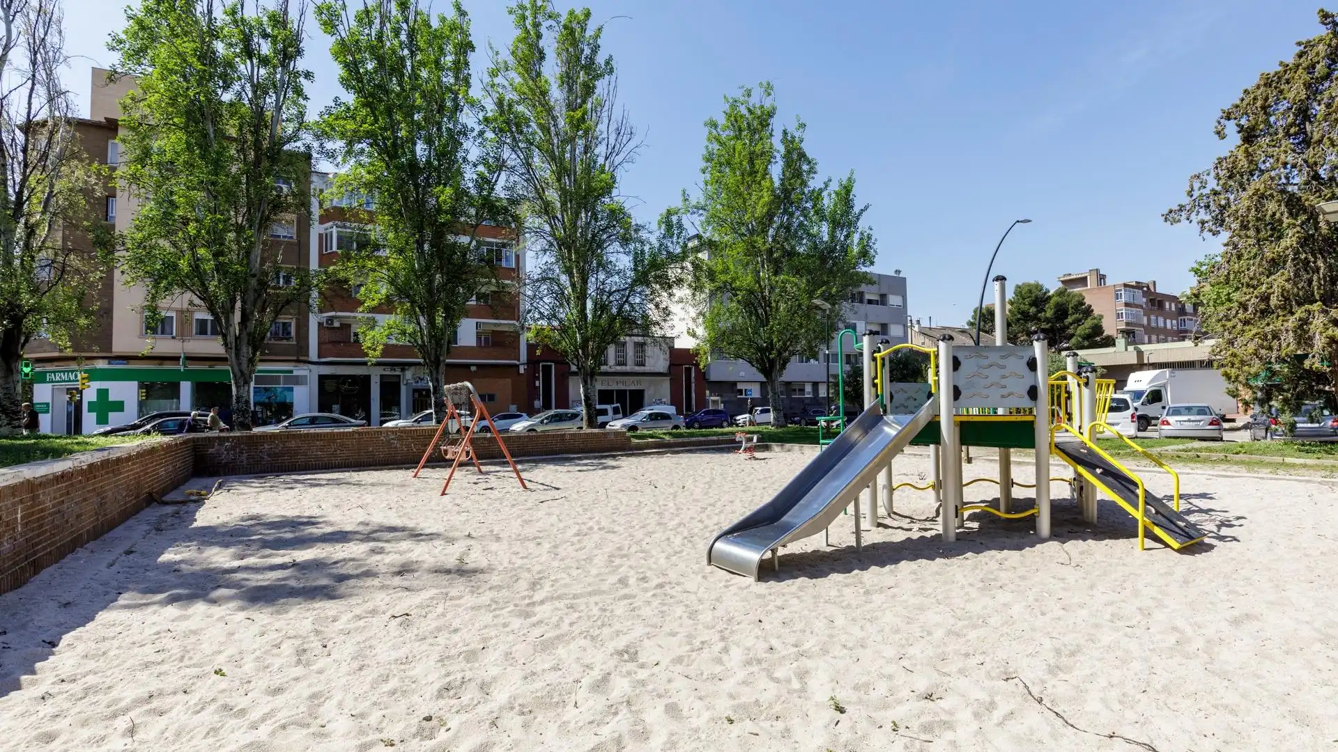 Vista exterior de Piso en venta en Zaragoza con Aire acondicionado, Calefacción y Amueblado