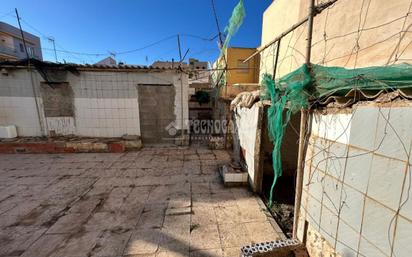 Vista exterior de Casa o xalet en venda en Roquetas de Mar amb Terrassa