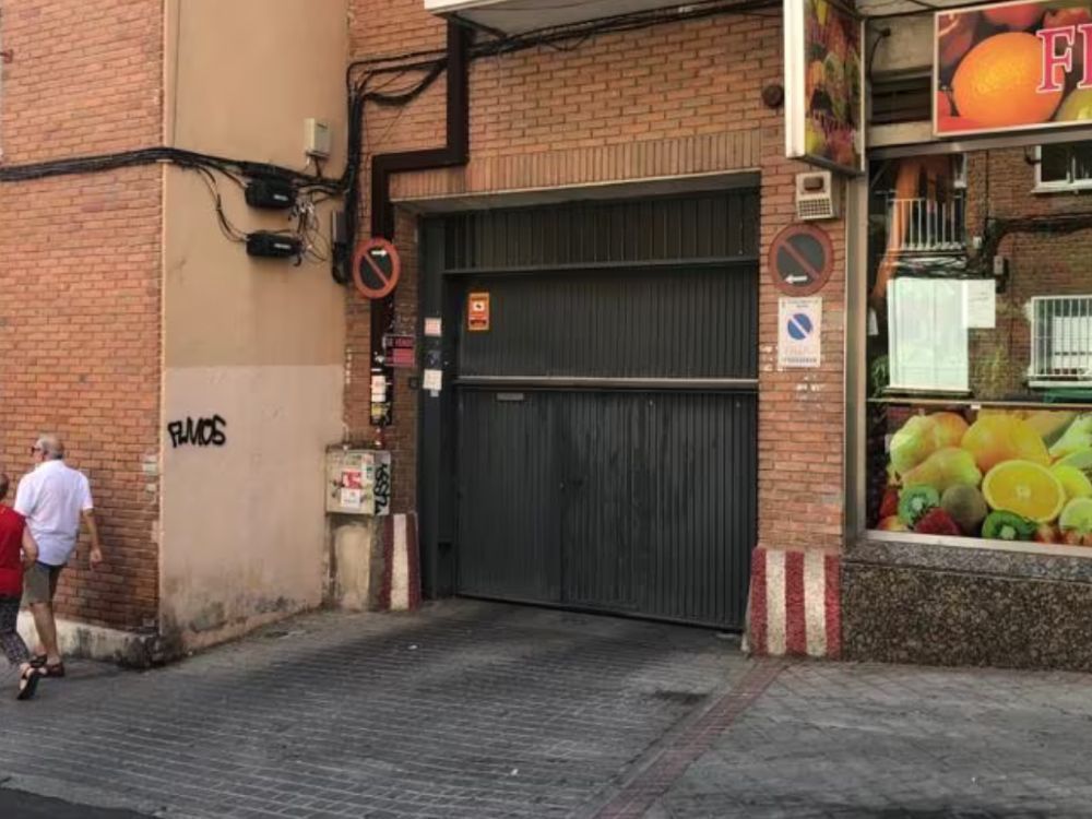 Parking of Garage to rent in  Madrid Capital