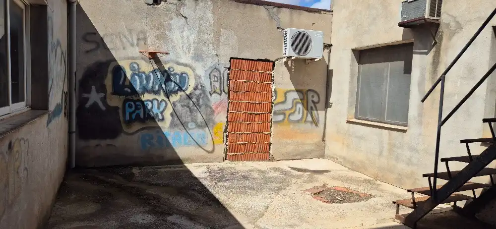 Vista exterior de Casa adosada en venta en Madrigueras