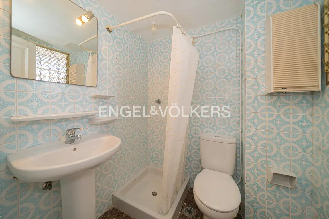 Bathroom of Apartments for sale in Benidorm  with Terrace and Community pool