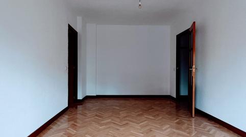 Foto 2 de Piso de alquiler en Alba de Tormes, Puerta Bonita, Madrid