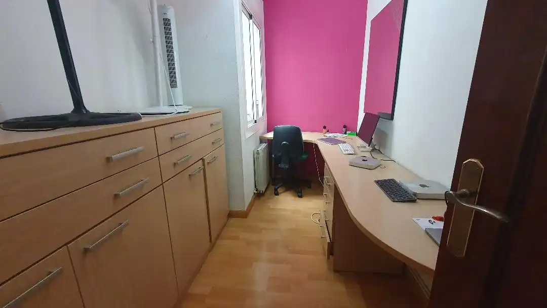 Piso en venta en Barcelona con Calefacción, Parquet y Terraza