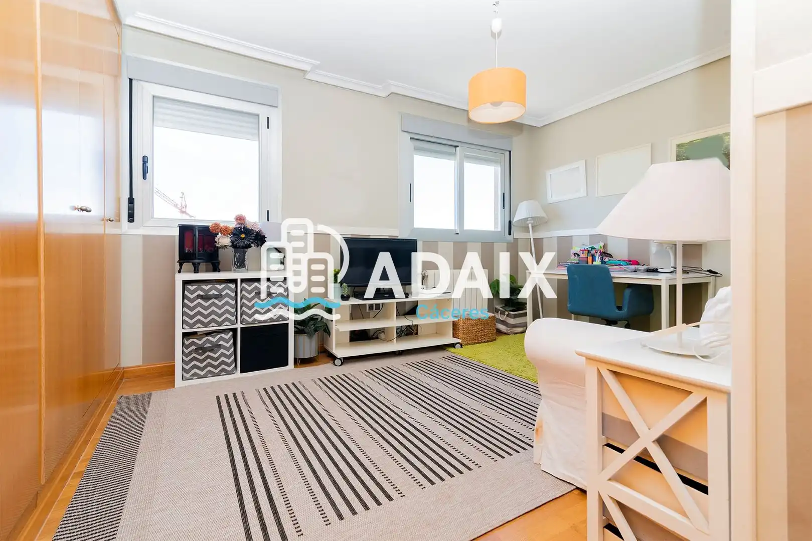 Habitación de Ático en venta en Cáceres con Aire acondicionado, Calefacción y Terraza
