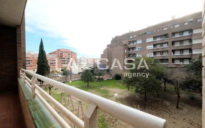 Exterior view of Flat for sale in  Barcelona Capital  with Heating