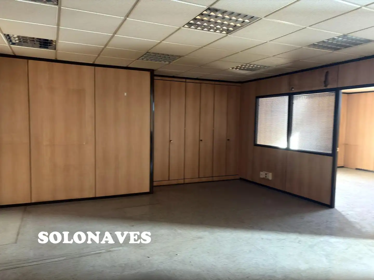 Fabrikhallen zur Miete in Zaragoza