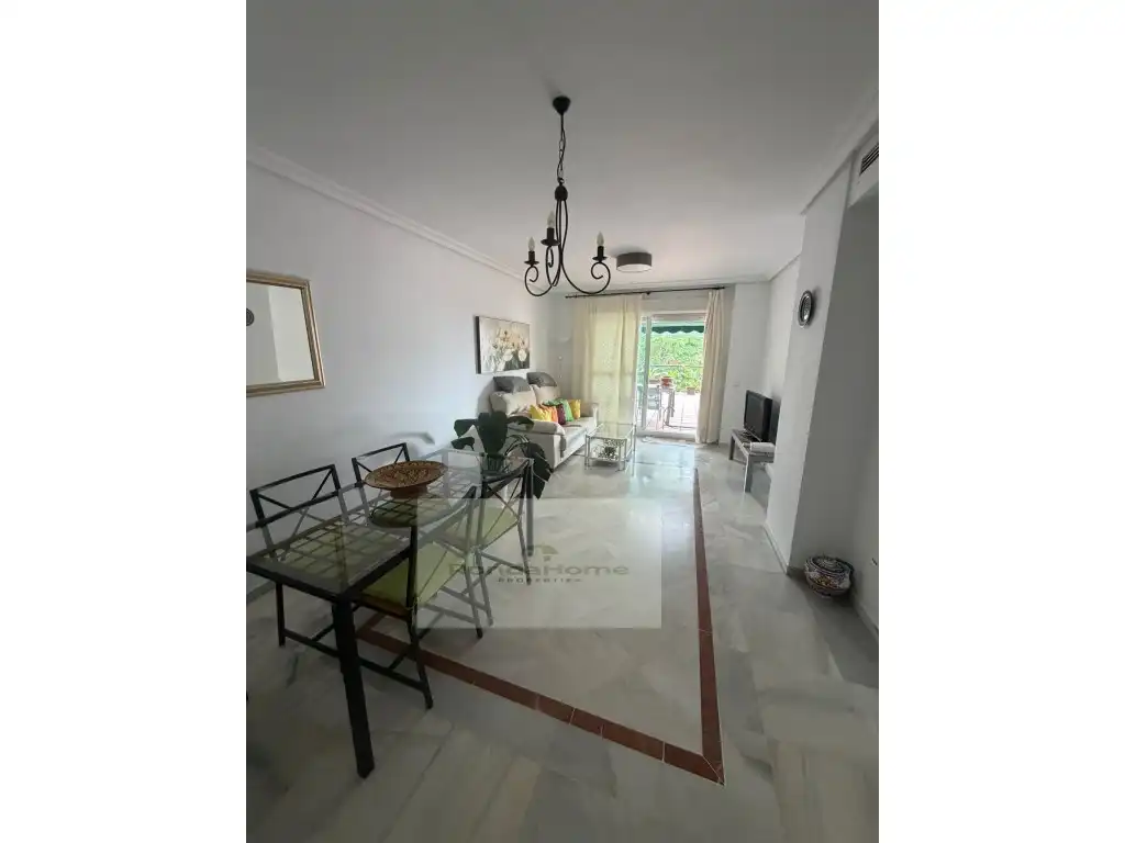 Sala d'estar de Pis de lloguer en Marbella amb Terrassa