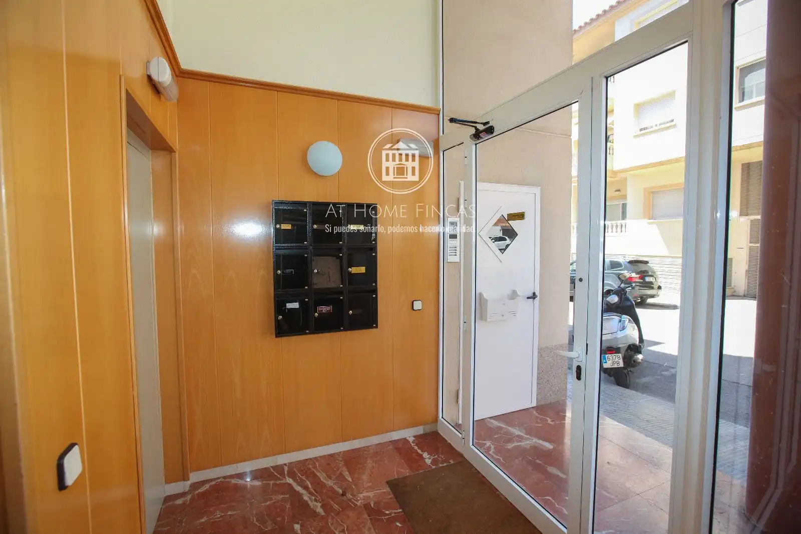 Wohnung zum Verkauf in Calafell mit Klimaanlage und Heizung