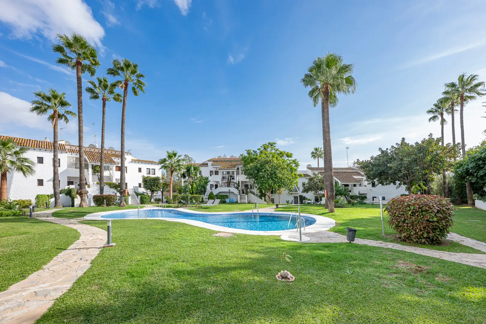 Jardí de Apartament en venda en Marbella amb Aire condicionat, Calefacció i Parquet
