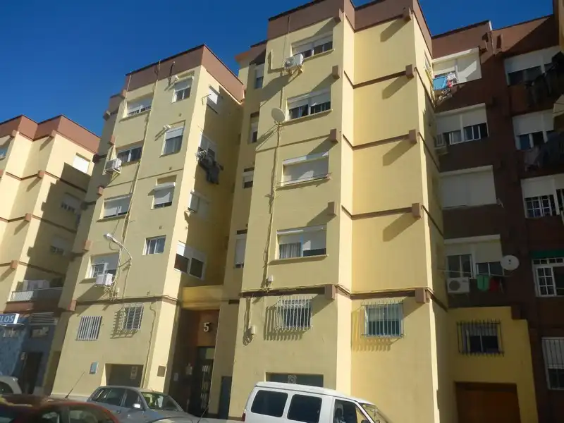 Vista exterior de Pis en venda en San Fernando