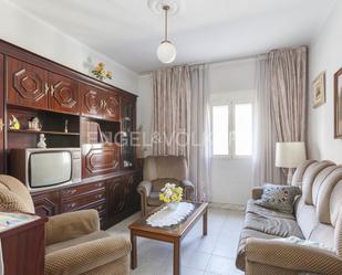 Living room of Apartment for sale in  Madrid Capital