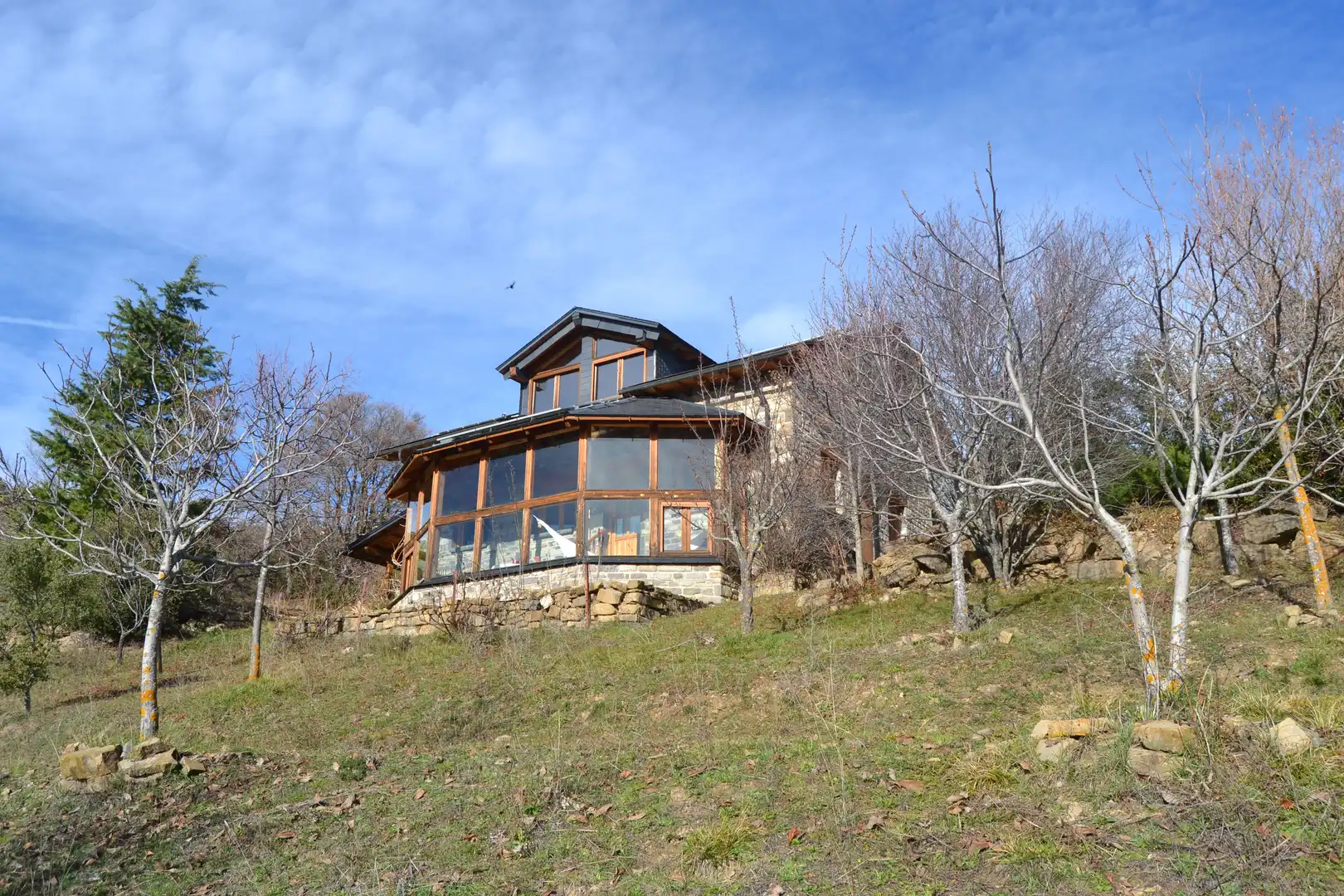 Außenansicht von Haus oder Chalet zum Verkauf in Aisa mit Heizung und Privatgarten