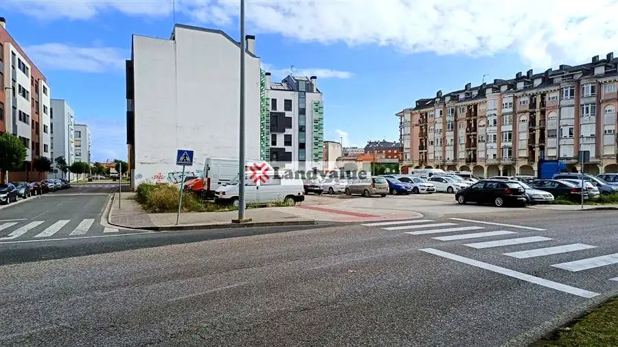 Außenansicht von Residential zum Verkauf in Santander