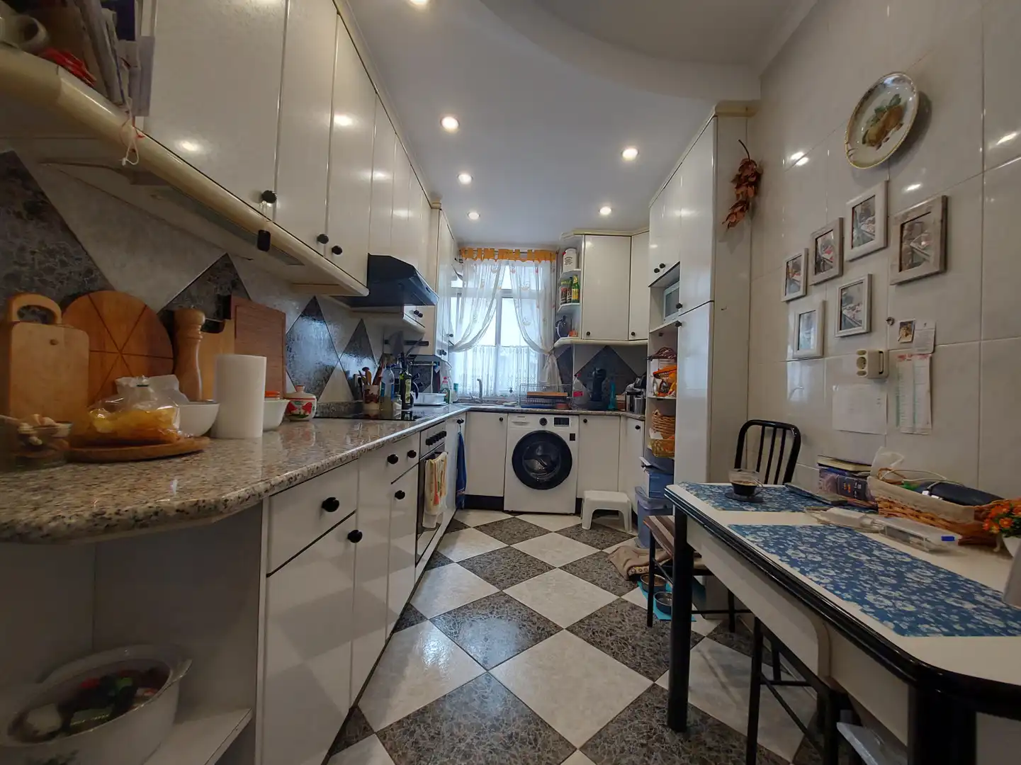 Kitchen of Flat for sale in  Logroño  with Heating