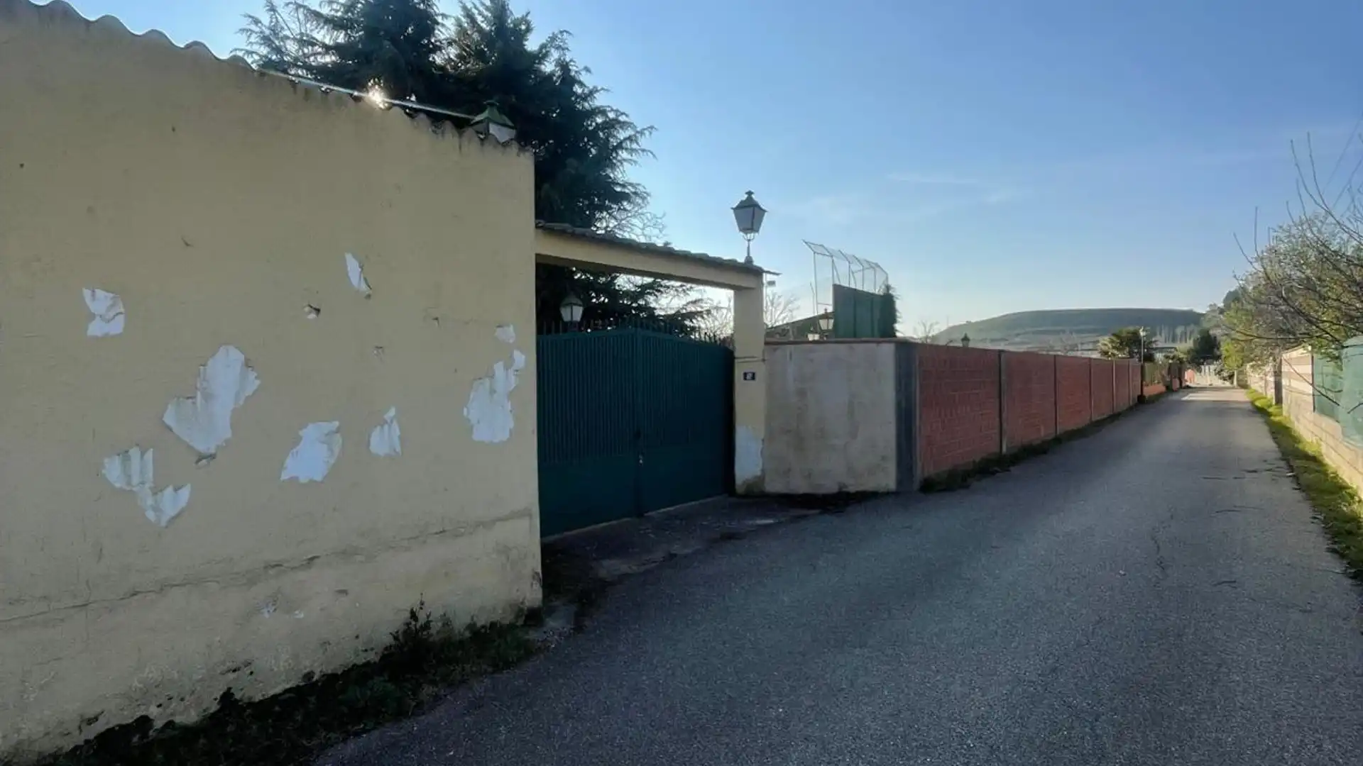 Exterior view of Houses for sale in Simancas  with Private garden and Swimming Pool