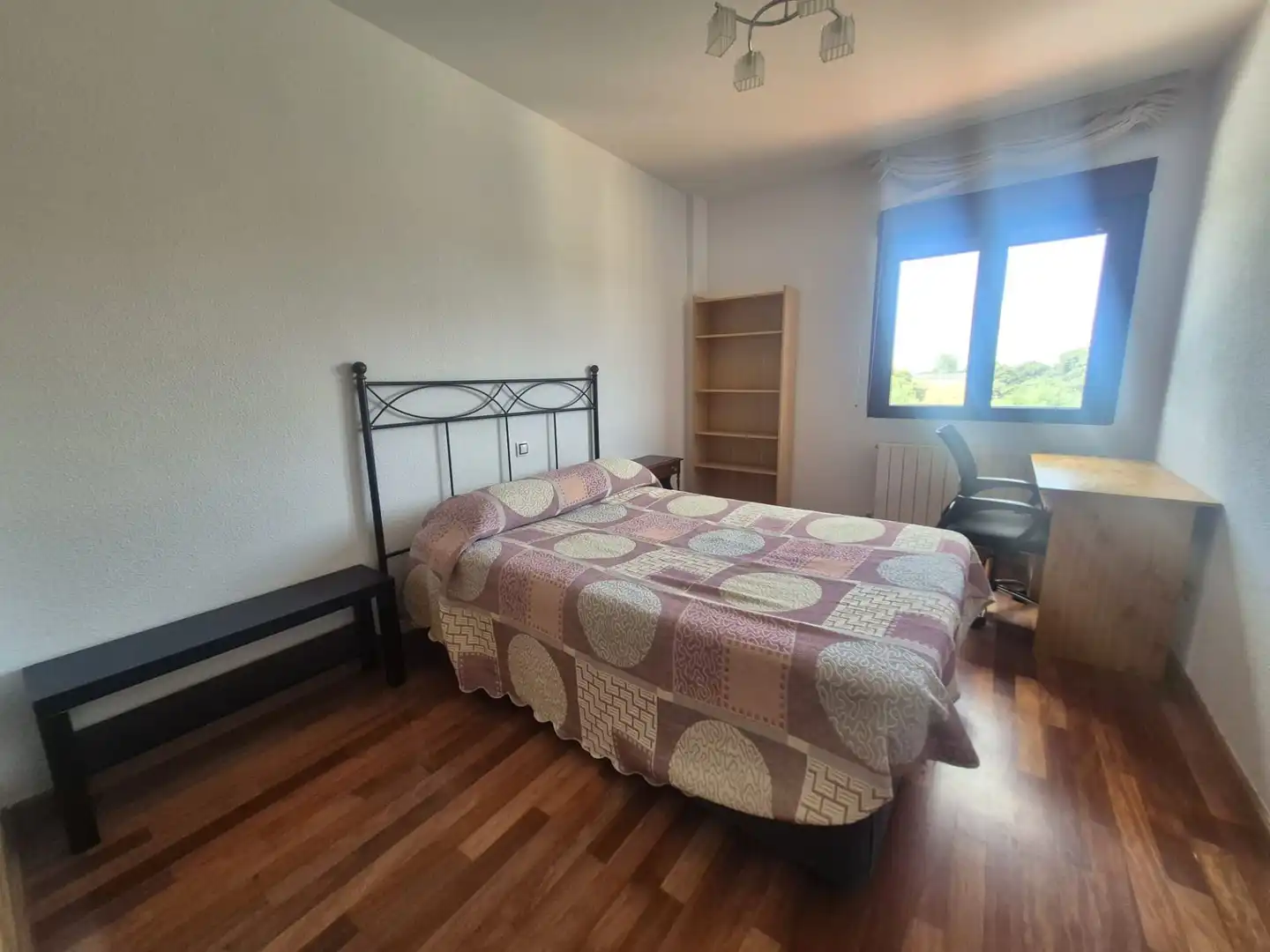 Habitación de Casa o chalet de alquiler en Ávila con Calefacción y Amueblado