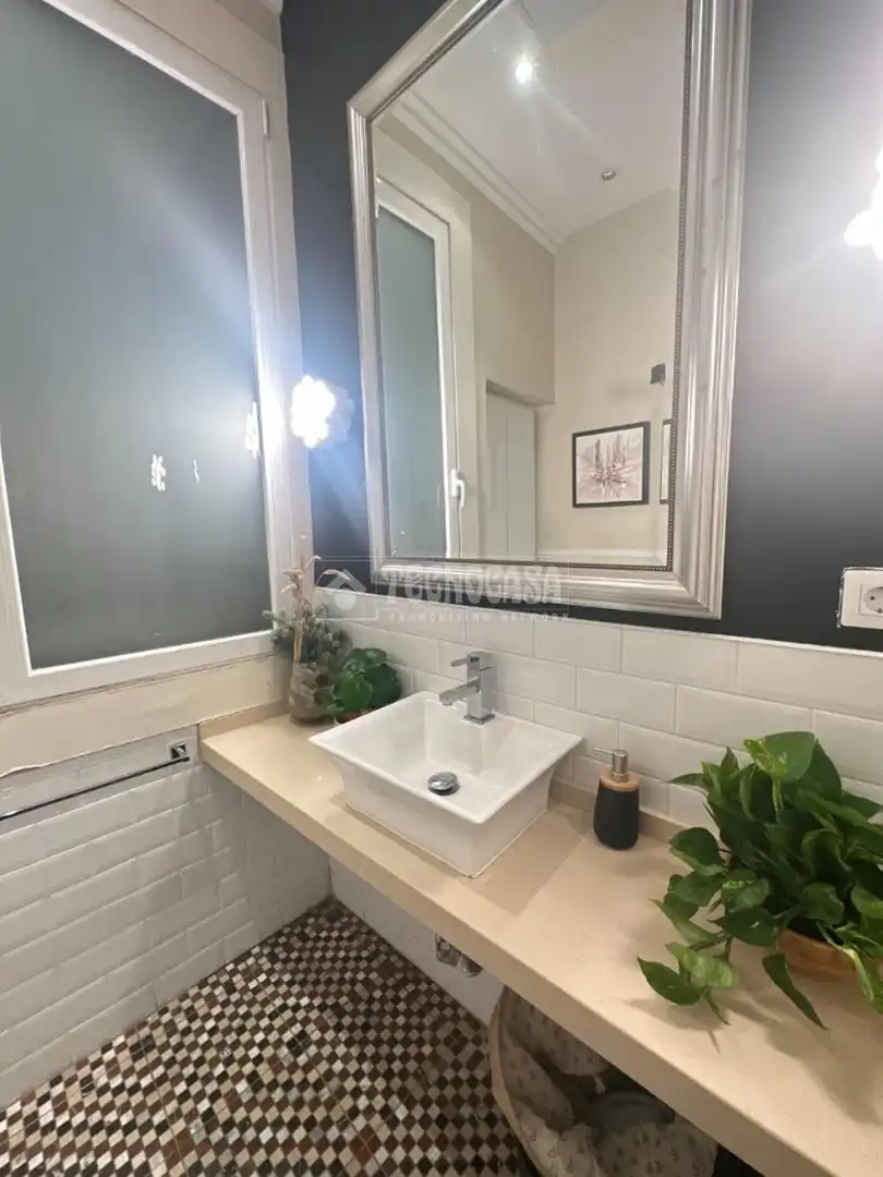 Baño de Piso de alquiler en Madrid
