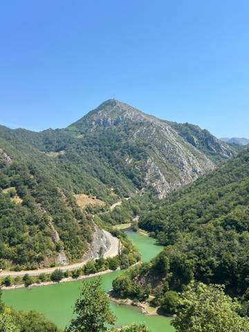 Casa-chalet en Venta en coballes en Caso