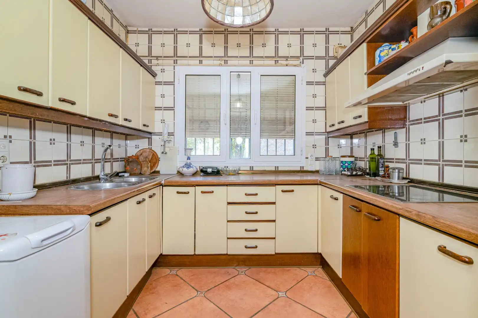 Cocina de Casa o chalet en venta en Granada con Aire acondicionado, Calefacción y Jardín privado
