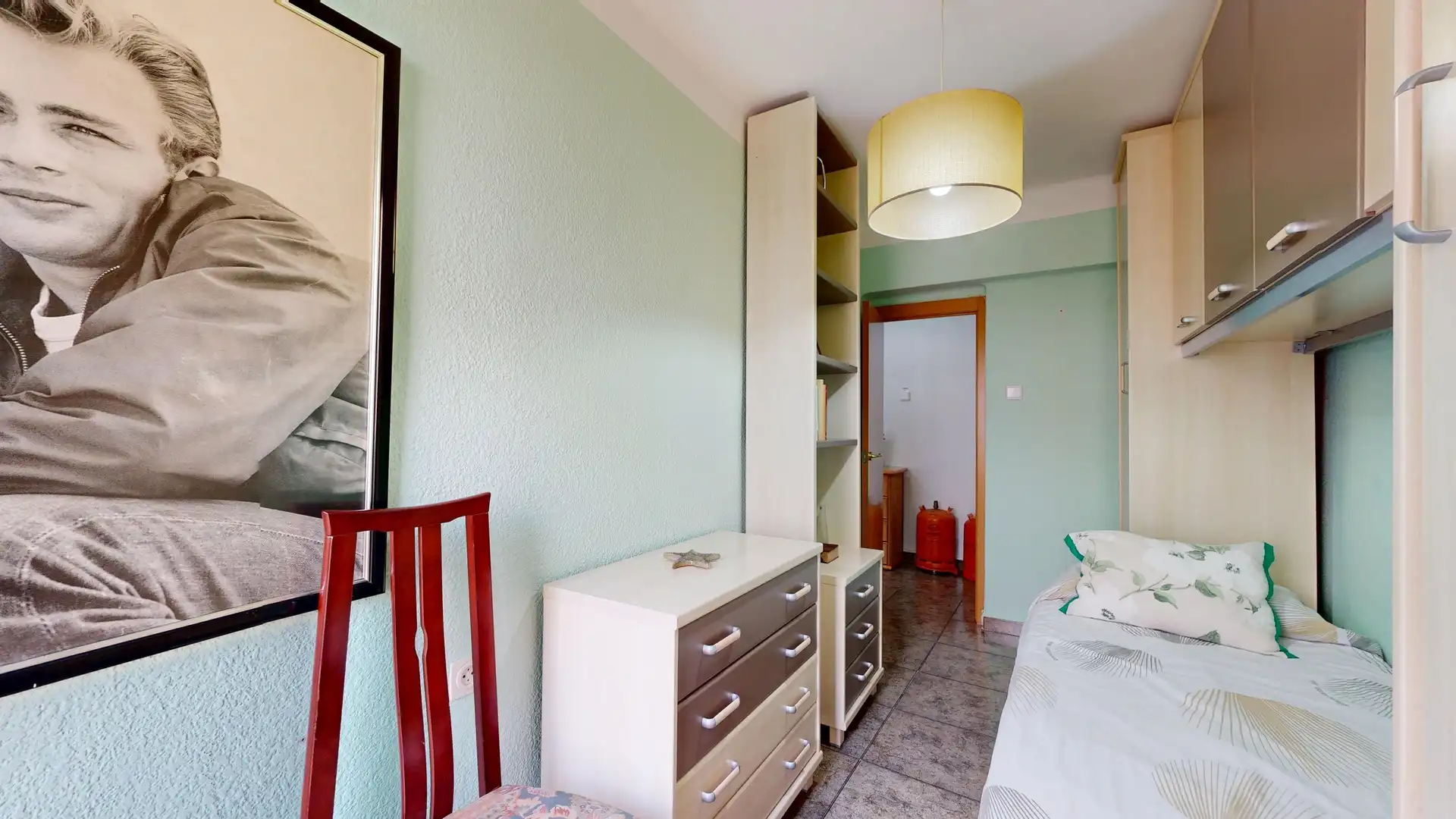 Habitación de Piso en venta en Valencia con Calefacción y Balcón