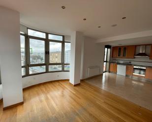 Wohnung miete in N/A, Fene