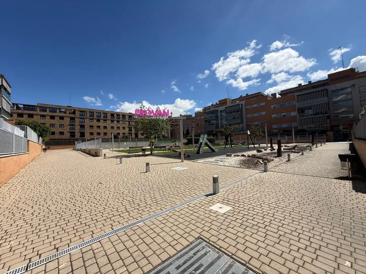 Piso en venta en Parla Este