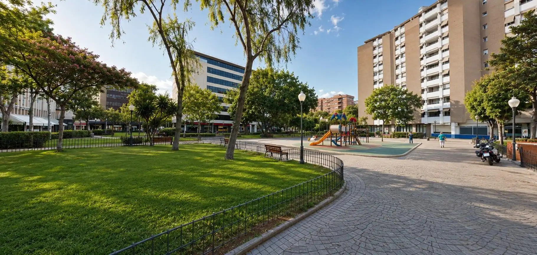 Vista exterior de Pis en venda en Almería amb Aire condicionat i Calefacció