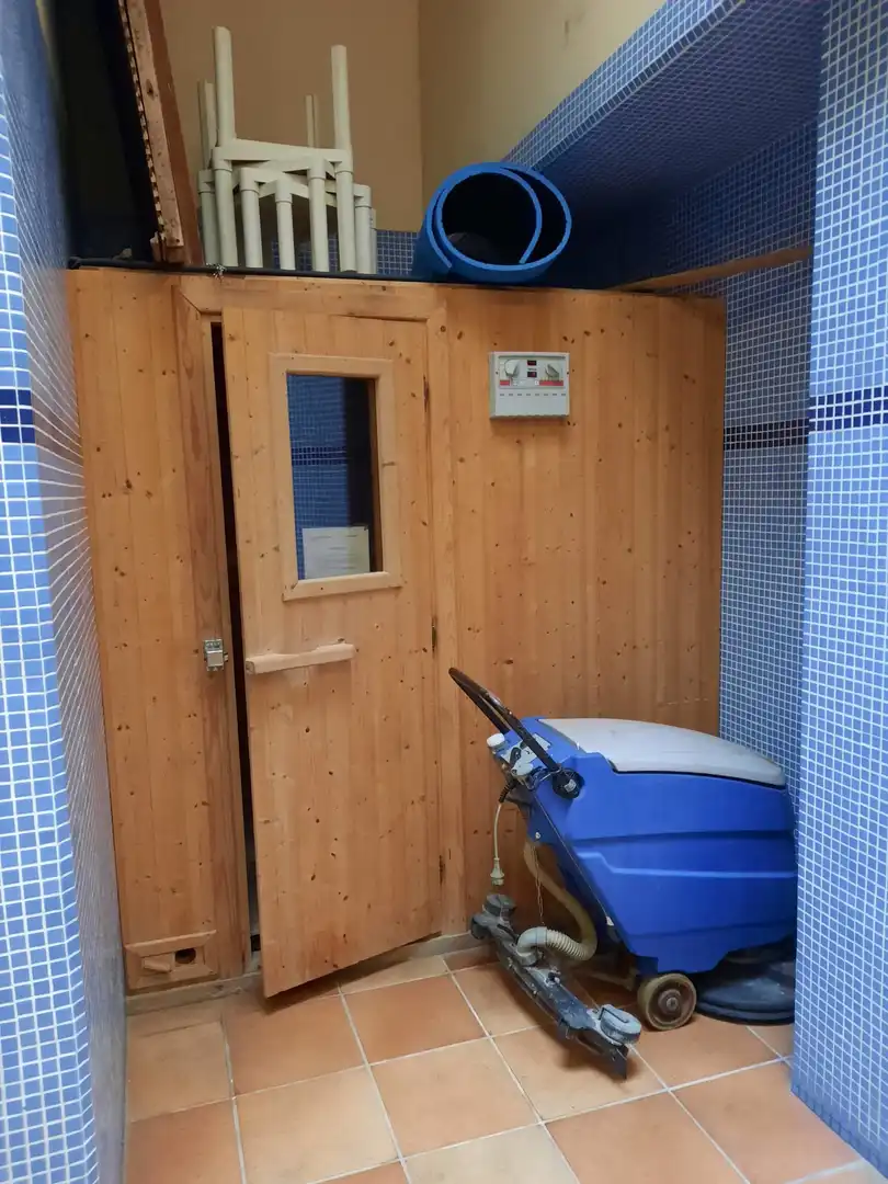 Piso en venta en Melilla con Lavadora y Piscina comunitaria