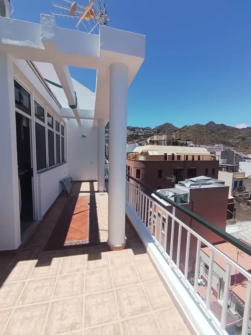 Terraza de Ático de alquiler en Santa Cruz de Tenerife con Aire acondicionado, Terraza y Amueblado