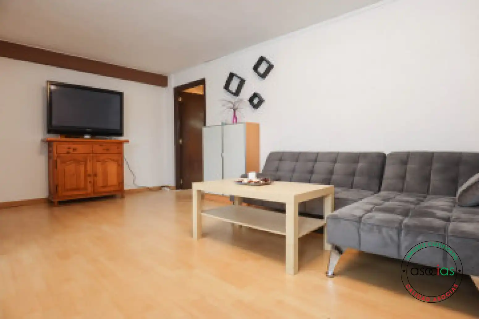Sala d'estar de Pis en venda en Oviedo  amb Moblat