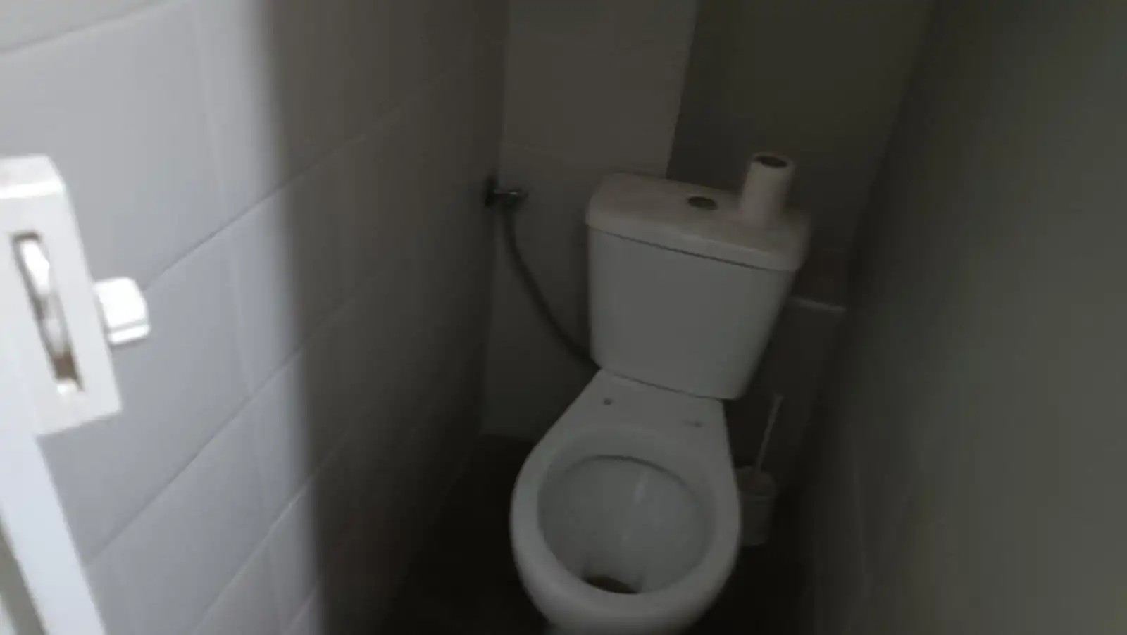 Bany de Local en venda en Singuerlín