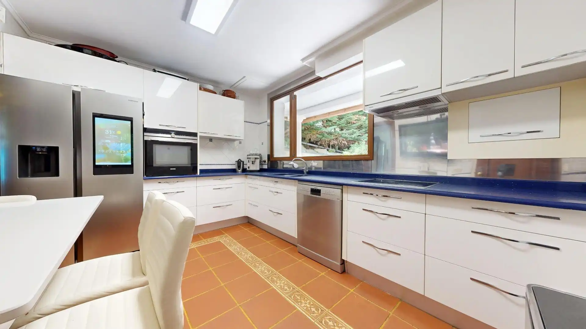 Cuina de Casa o xalet en venda en Güeñes amb Aire condicionat, Calefacció i Jardí privat