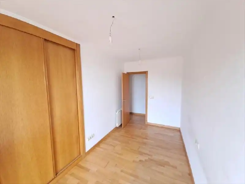 Habitación de Piso en venta en A Guarda   con Trastero y Alarma