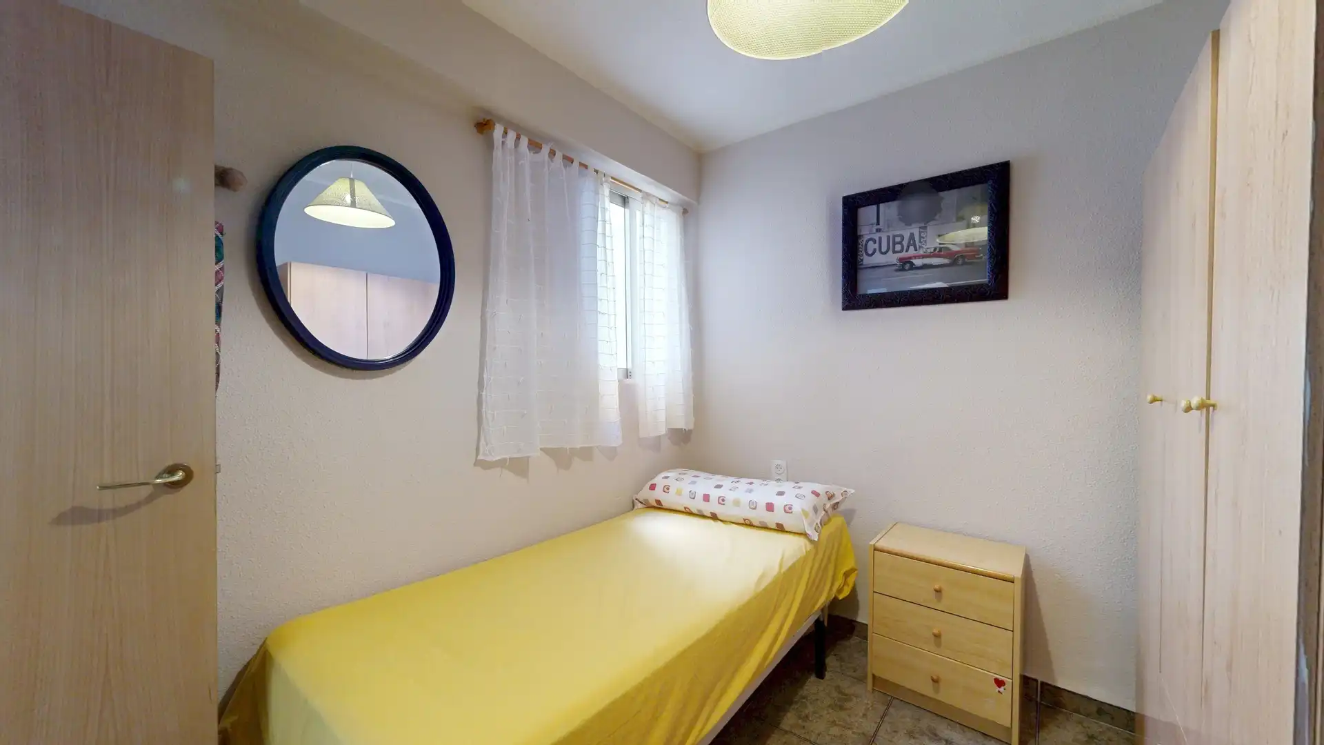 Habitación de Piso en venta en Valencia con Calefacción y Balcón