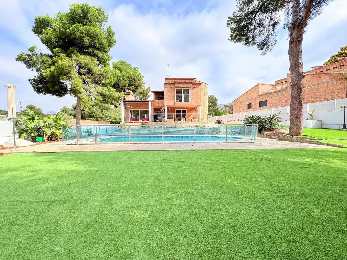 Piscina de Casa o chalet en venta en Alfinach - Los Monasterios