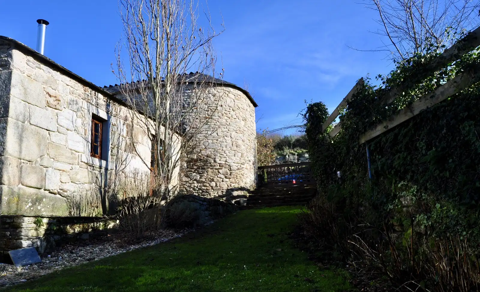 Vista exterior de Casa o chalet en venta en Lugo con Calefacción, Jardín privado y Parquet