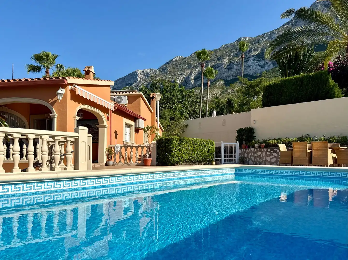 Detached house with pool for sale in El Montgó, imagen 13