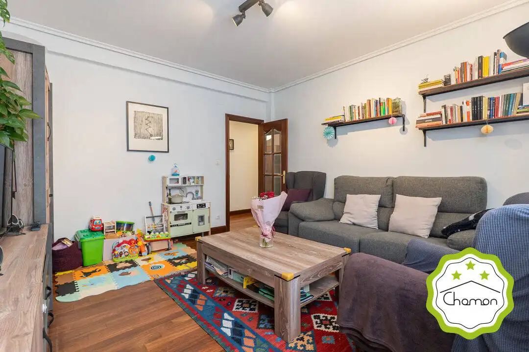 Flat for sale in Artatzu - Larraskitu