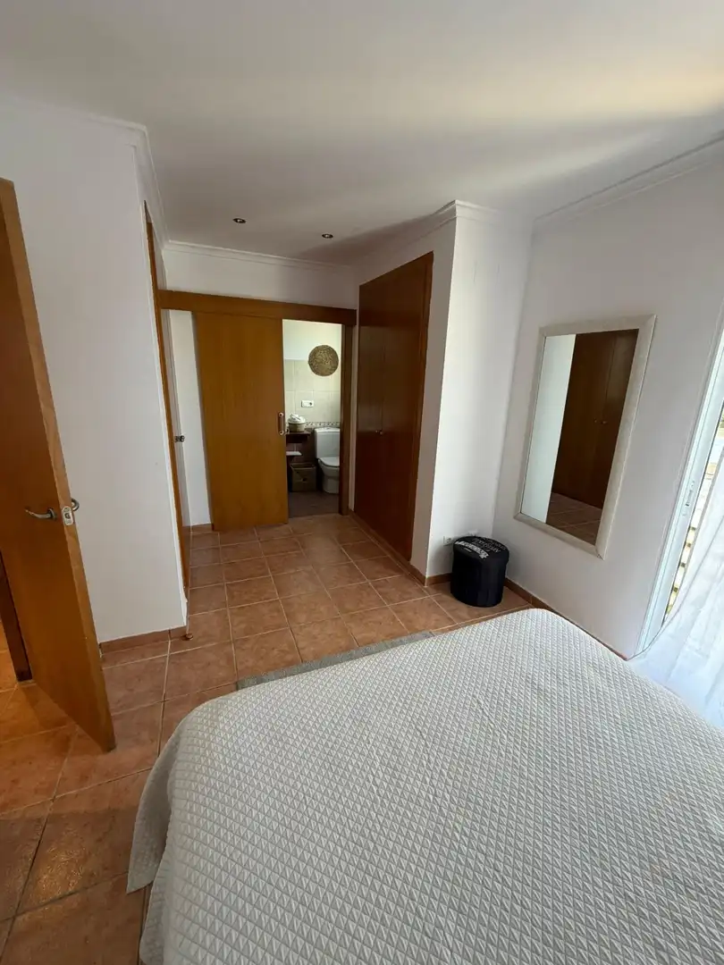 Habitación de Casa adosada de alquiler en Alzira con Aire acondicionado, Jardín privado y Terraza