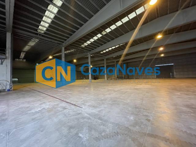 Nave industrial en Alquiler en La Estación