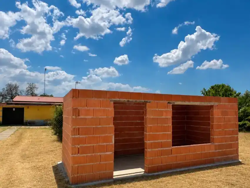 Vista exterior de Piso en venta en Carretera de Sevilla - Los Montitos
